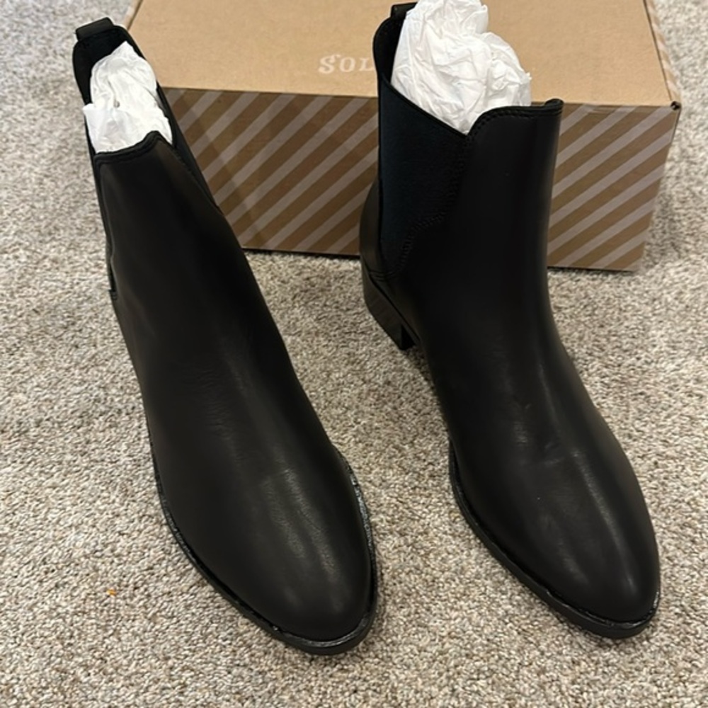 Soludos size 8.5